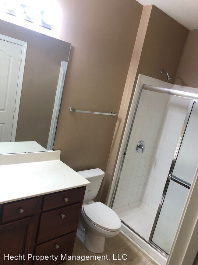 Foto del edificio - 2 br, 2 bath House - 9847 Hyde Glen Court