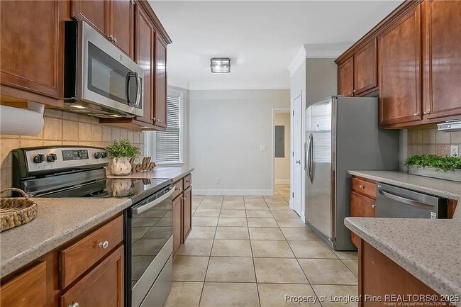 Building Photo - 177 Lamplighter Way