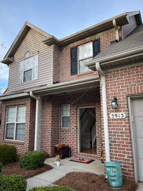 Building Photo - 3913 Siena Terrace