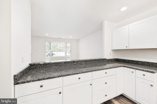 Building Photo - 325 Norris Hall Ln