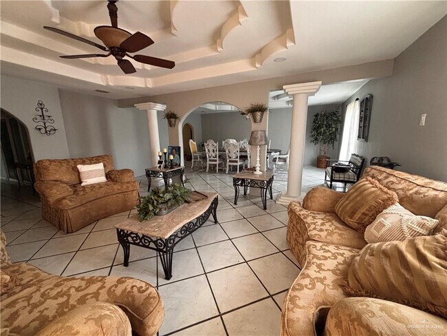 Foto del edificio - 11 N La Homa Rd