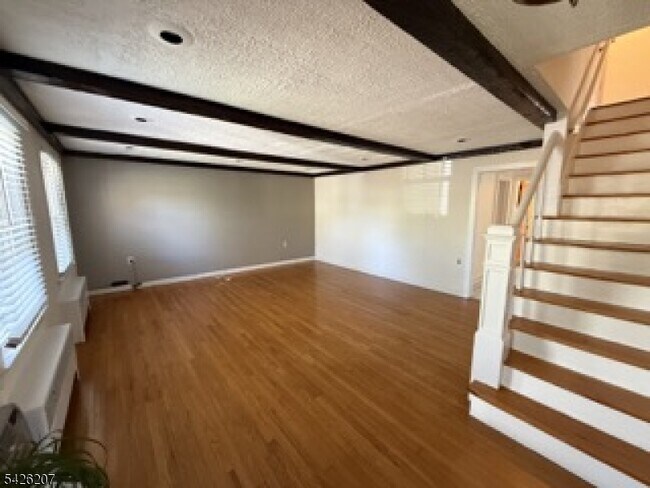 Foto del edificio - 95 Westview Ave