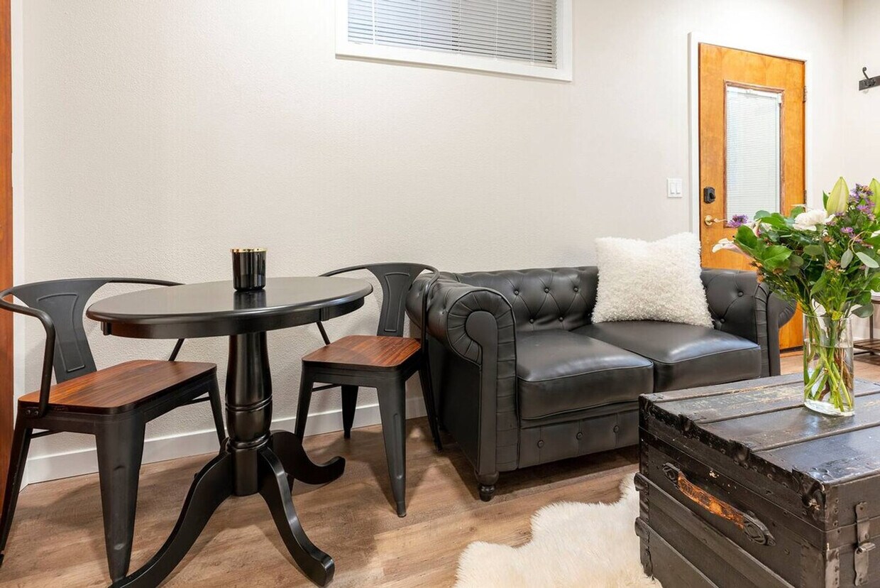 Foto principal - 611 N Cedar St