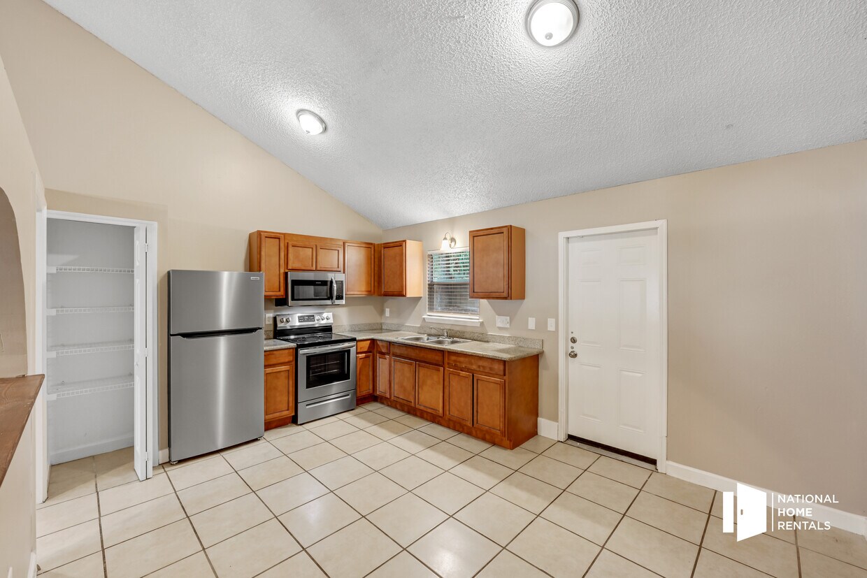 1430 17th St, Orange City, FL 32763 House Rental in Orange City, FL