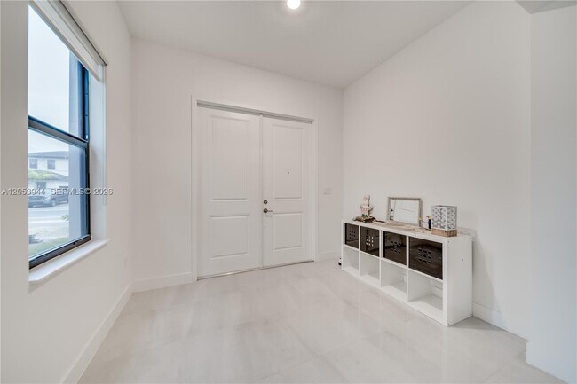 Foto del edificio - 4416 SW 174th Ave