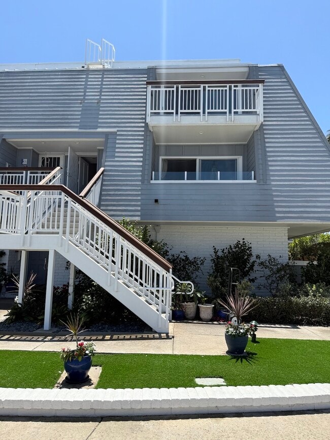Building Photo - 74 Montego Ct