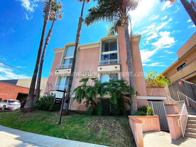Building Photo - 2355 S Bentley Ave