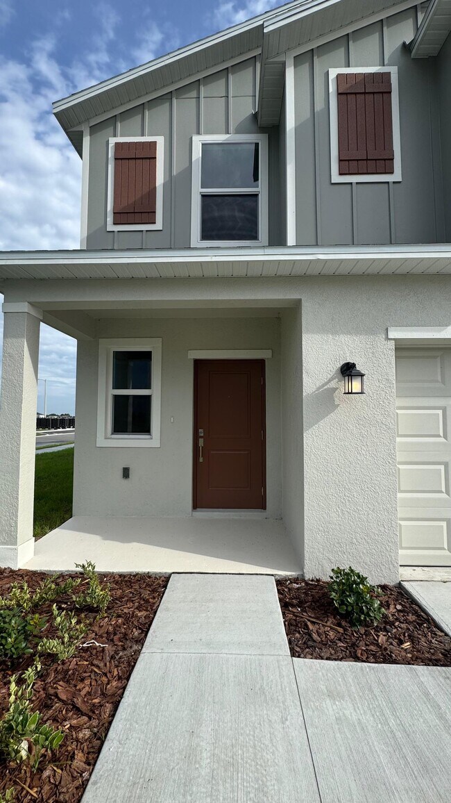 Building Photo - 5513 Pimenta Ct