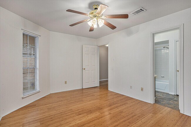 Foto del edificio - 510 Clarence St