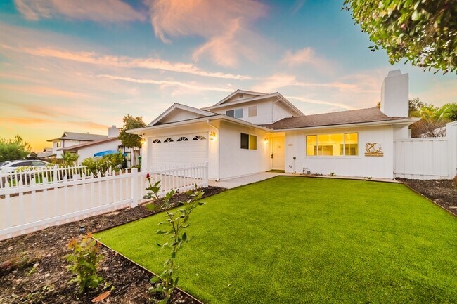 Building Photo - 3163 Camarillo Ave