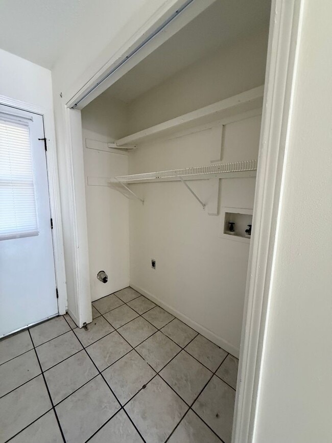 Foto del edificio - 509 Landview Dr