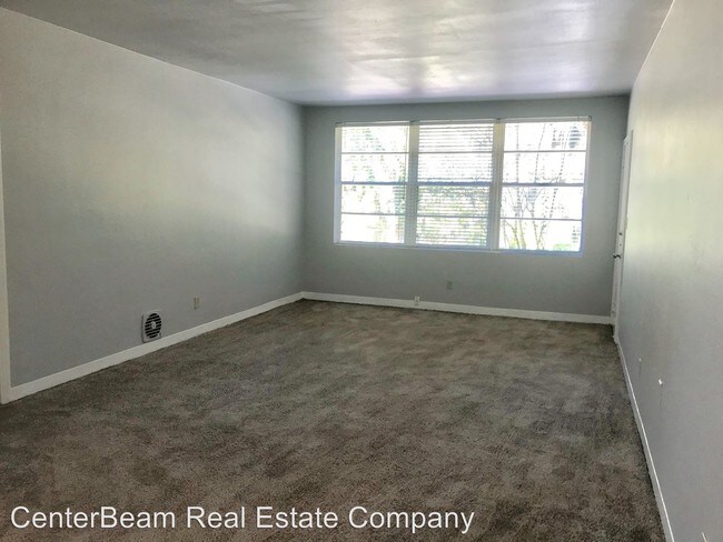 Building Photo - 1318 Willow Branch Ave
