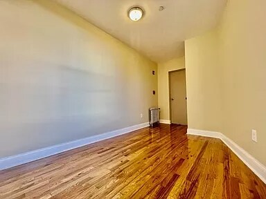 Building Photo - 170 S Broadway