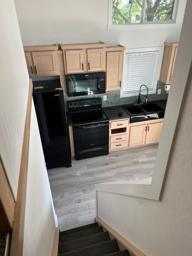 Building Photo - 1112 Jeremiah Trail