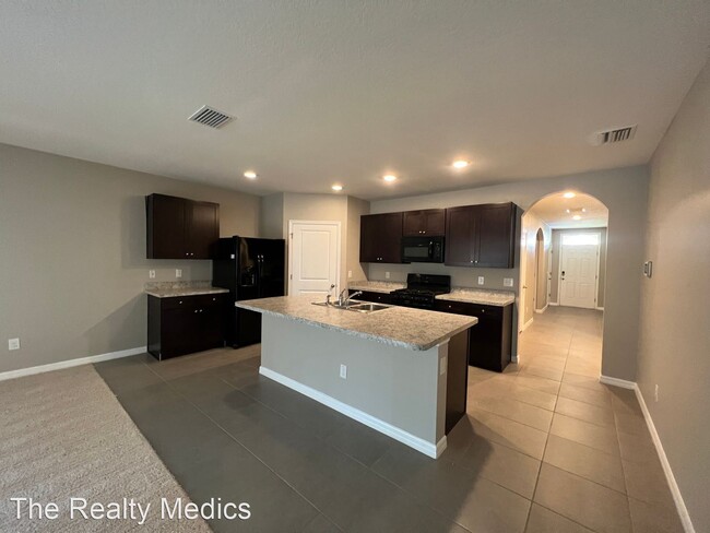 Foto del edificio - 4 br, 2 bath House - 9737 Pepper Tree Place