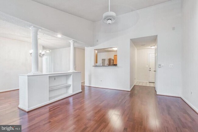 Foto del edificio - 12024 Taliesin Pl