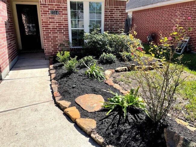 Foto del edificio - 2314 Colonial Springs Ln