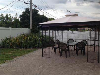 Foto del edificio - 3770 NE 16th Ave