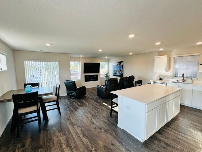 Foto del edificio - 903 NW 174th St