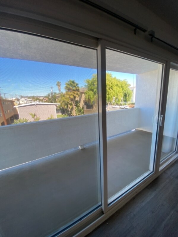 Building Photo - 1625 Redondo Ave