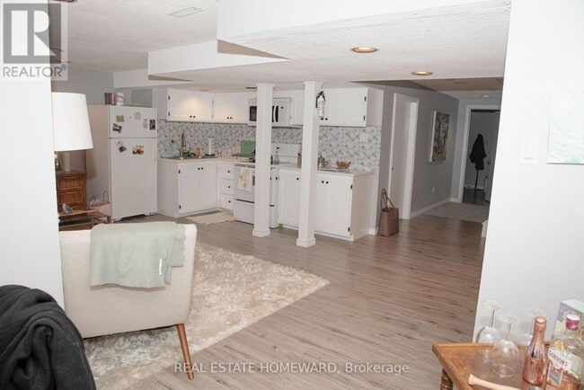 Photo du bâtiment - 106 Walton Dr