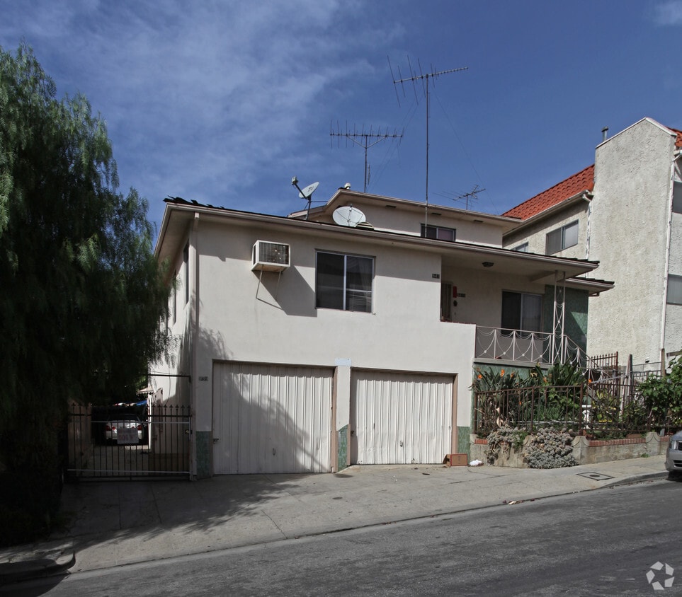 Building Photo - 939 Marview Ave