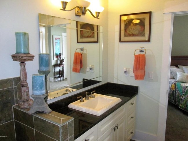 Building Photo - 345 Ahern St