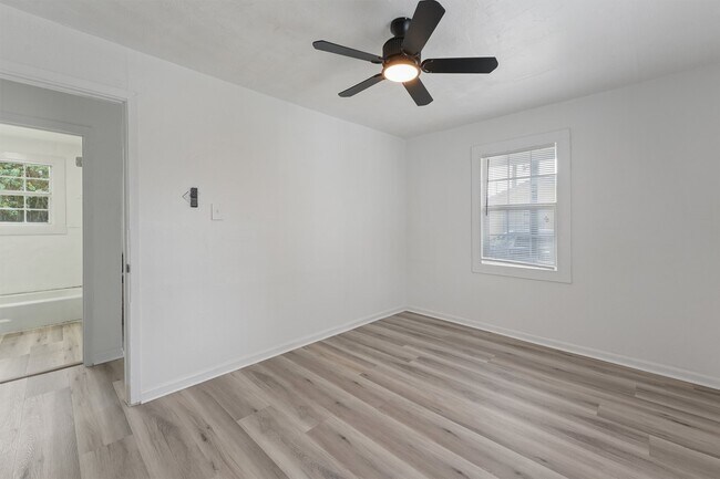 Foto del edificio - 8514 Spaulding St