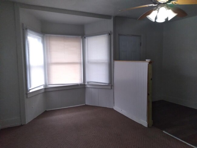 Building Photo - 731 McKinley Ave SW
