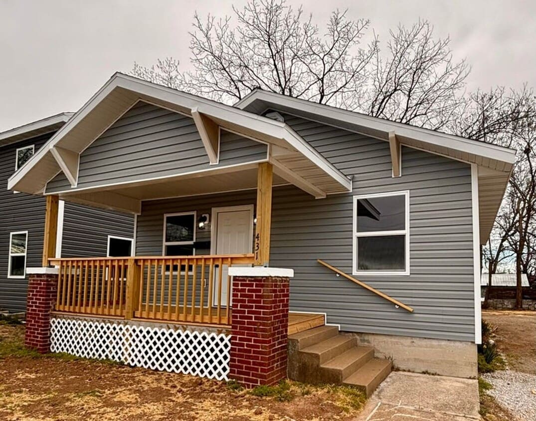 Primary Photo - Charming & Remodeled Near Historic C-Street!