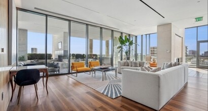 Building Photo - 3411 Yoakum Blvd