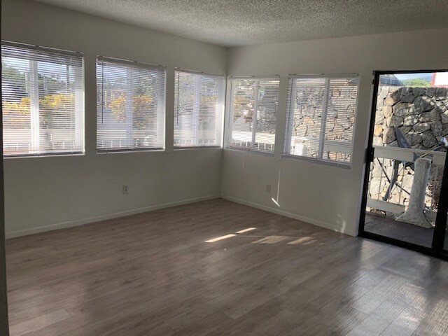 Living Area - 75-5706 Kalawa St