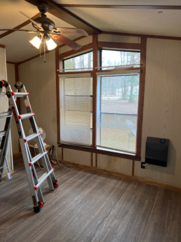 Building Photo - 622 Paradise Rd