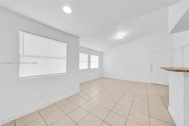 Foto del edificio - 15070 SW 103rd Ln