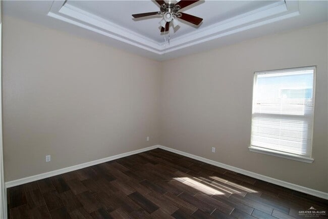 Building Photo - 2004 Taft St