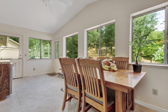 Foto del edificio - 13593 Lake Wildwood Dr