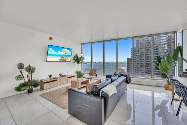 Building Photo - 485 Brickell Ave