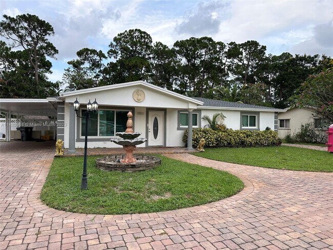Building Photo - 410 Forest Estate Dr