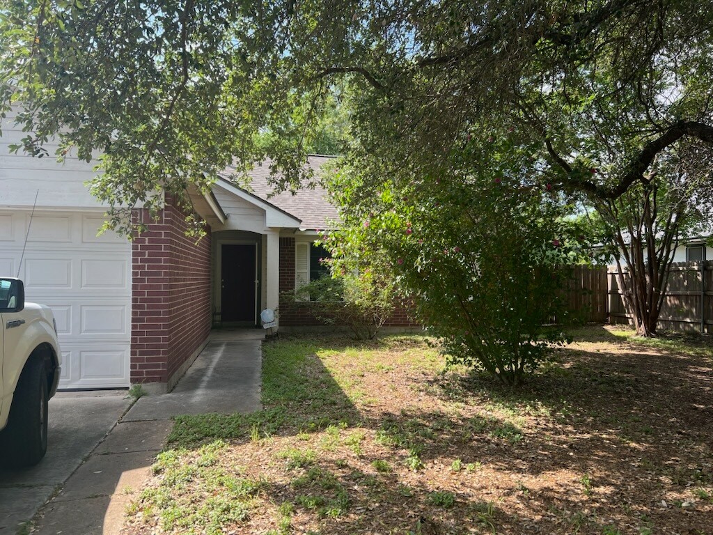 Foto principal - 511 Brian Ln