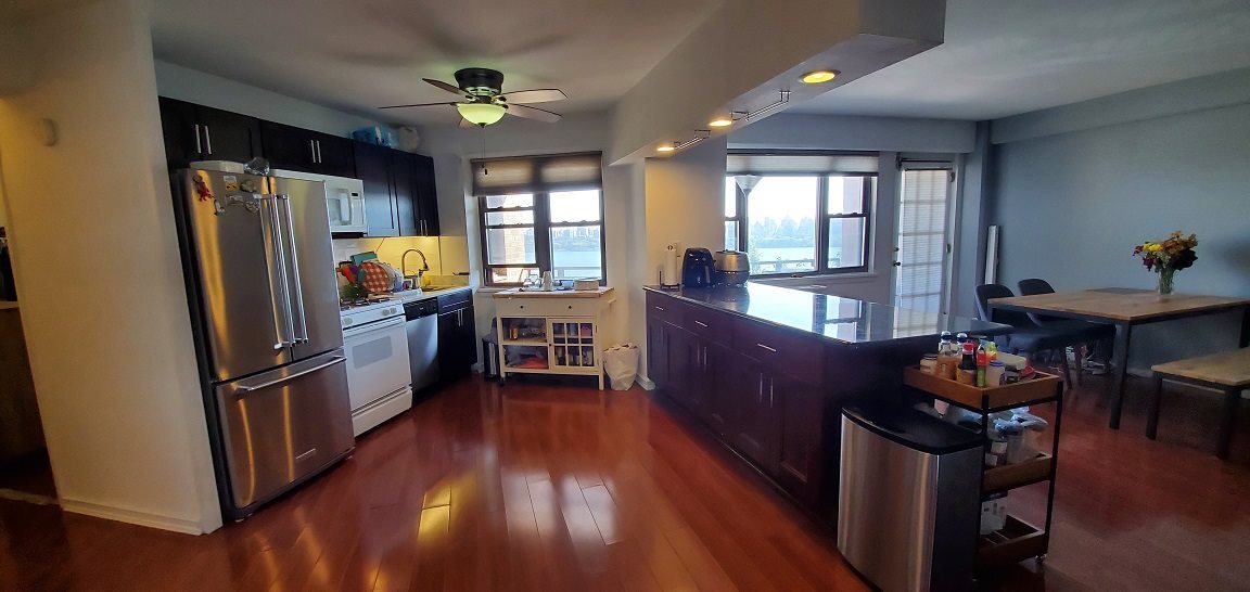 Foto principal - 8800 Boulevard E