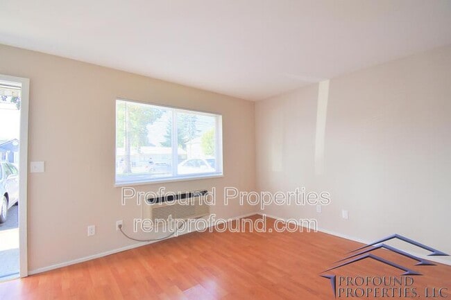 Foto del edificio - 736 NE 94th Ave