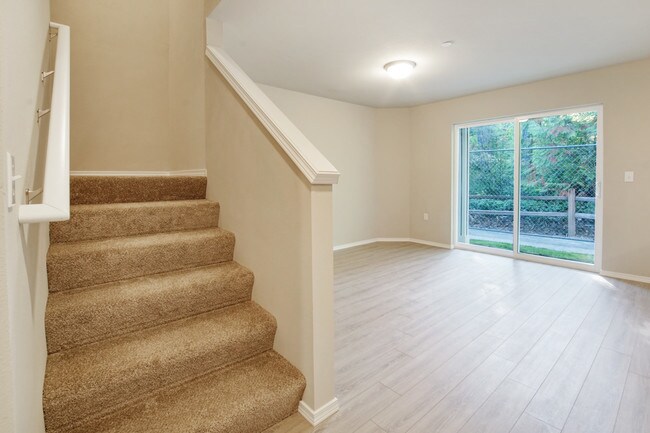 Building Photo - 17804 Thornbury