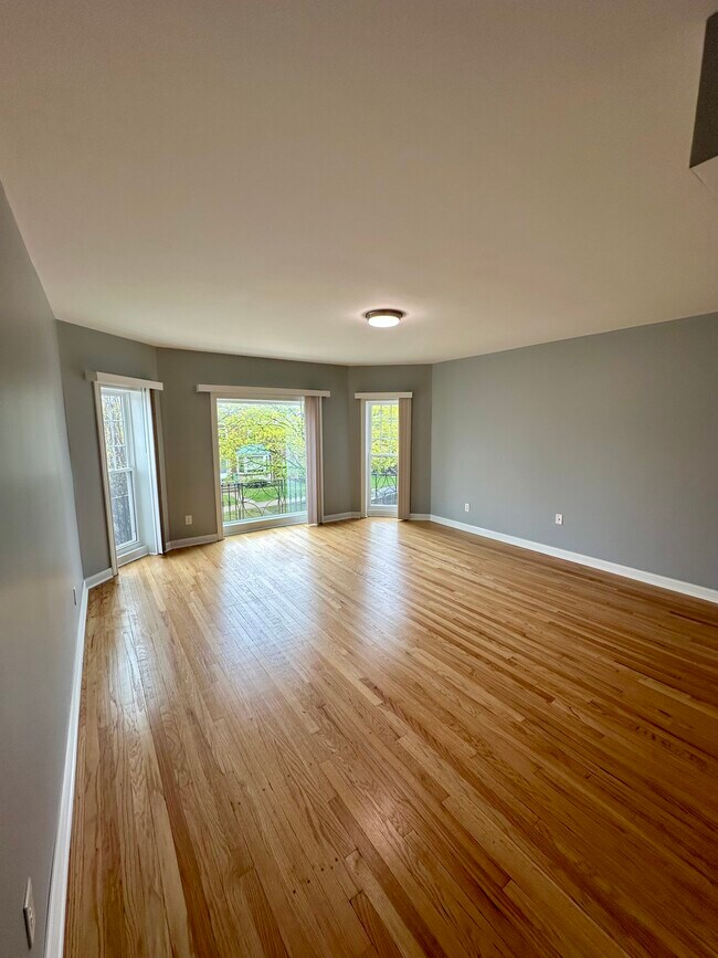 Foto del edificio - 6240 N Sacramento Ave
