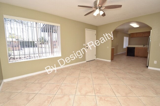 Building Photo - Eastside 3 Bed 2 Bath Gem with 2 Car Garage and Large Private Fenced Yard