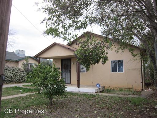 Building Photo - 2527 Wyandotte Ave