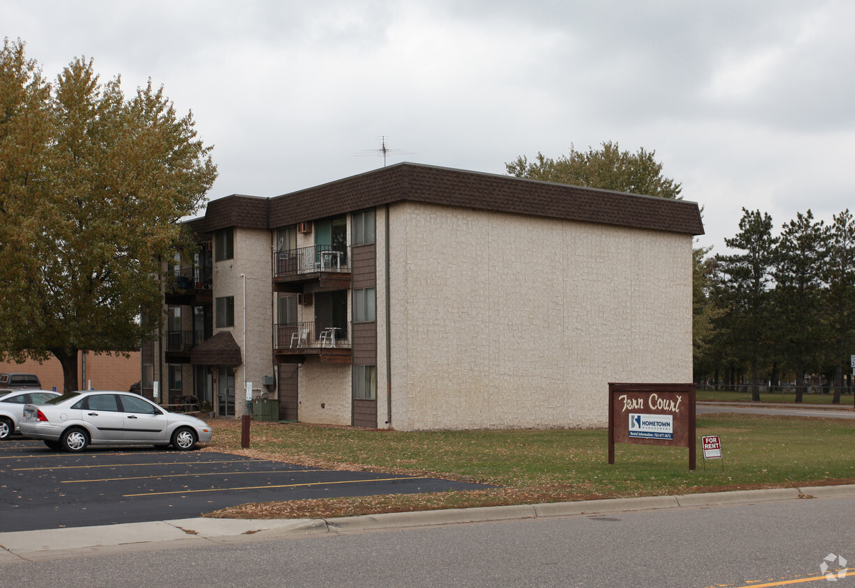 Foto del edificio - Fern Court Apartments