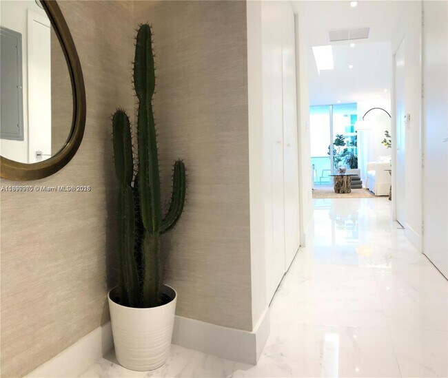 Building Photo - 488 NE 18th St