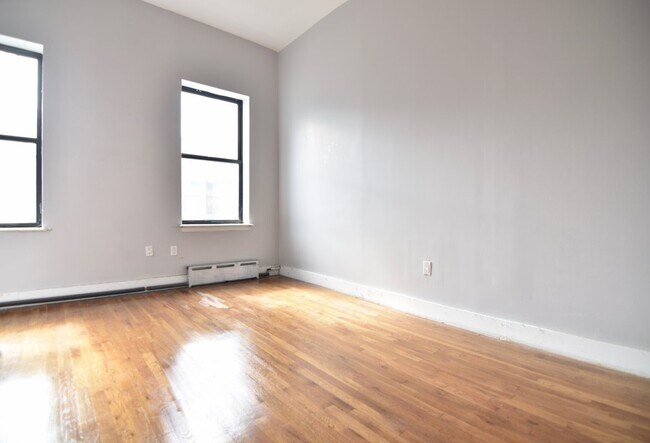 Foto del edificio - 110 W 116th St