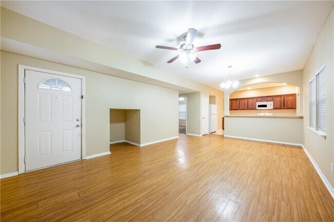 Foto del edificio - 2809 E 22nd St