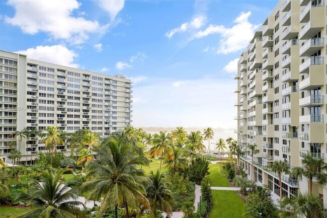 Foto del edificio - 1500 Bay Rd